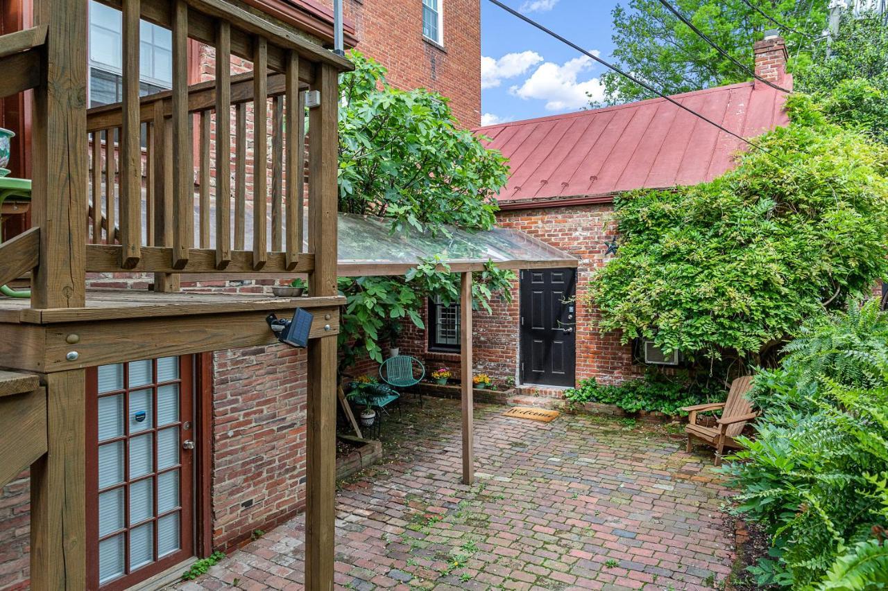 Private Loft Carriage House Walk Score 95 Hotel Alexandria Exterior photo